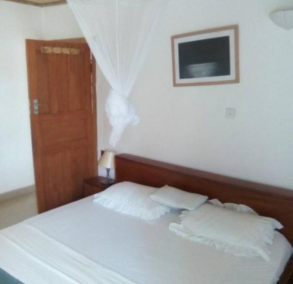 펜션 Airport Lodge Lungi