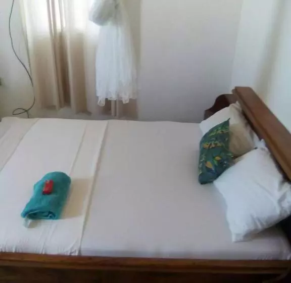 Majatalo Airport Lodge Lungi