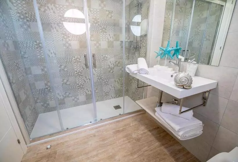 پانسیون Petit Malaga Congress