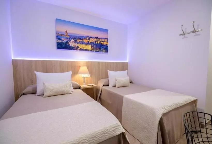 پانسیون Petit Malaga Congress