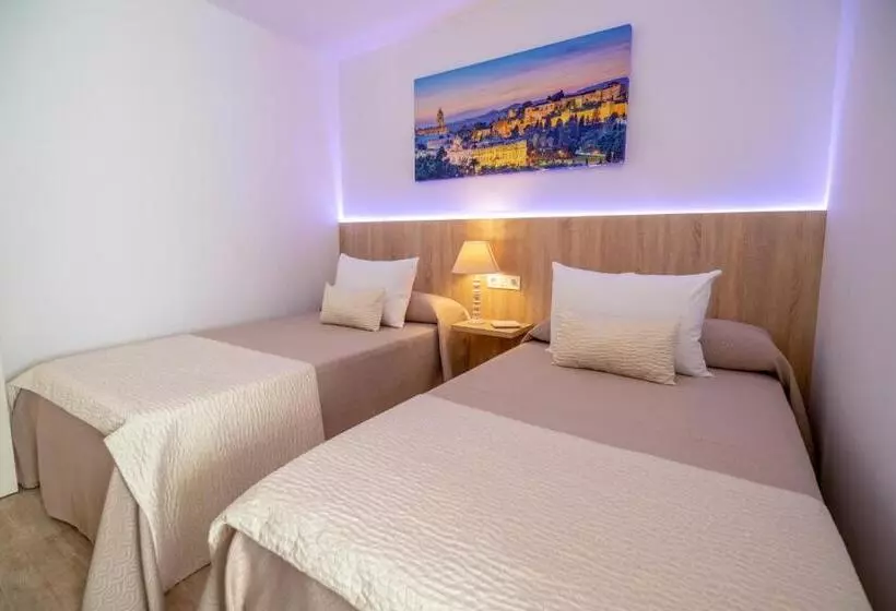 پانسیون Petit Malaga Congress