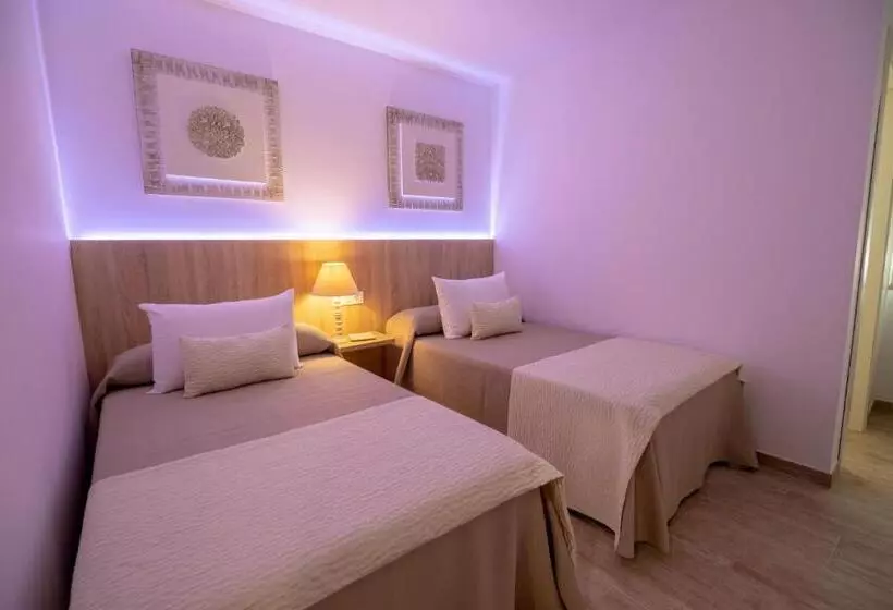 پانسیون Petit Malaga Congress