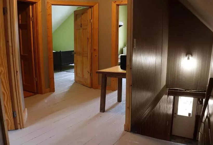 Retkeilymaja Chez Casimir