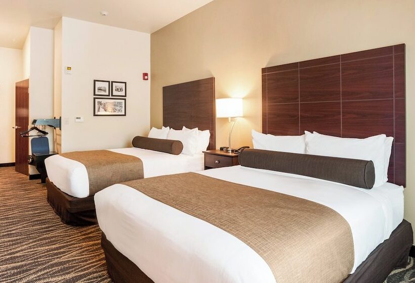Cobblestone Hotel & Suites Appleton International Airport