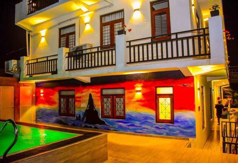 Отель Asian Grand