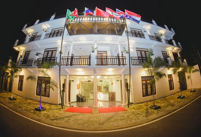 Отель Asian Grand