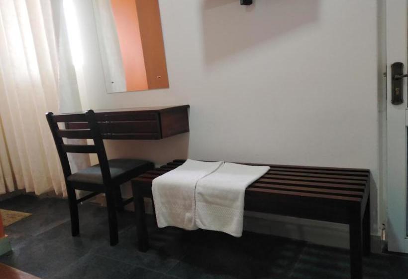 בית מלון כפרי Rest Master Luxury Holiday Bunglaw