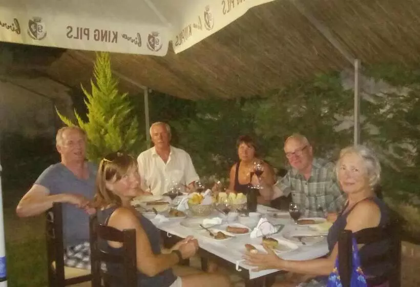 ベッドアンドブレックファースト Villa Juri Garden