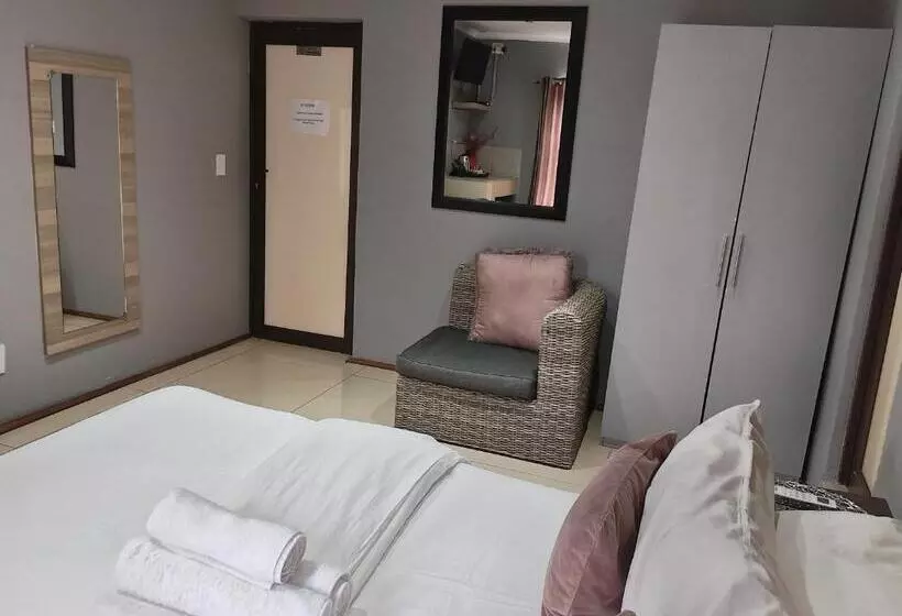 Hotelli Naldorado Executive Villa