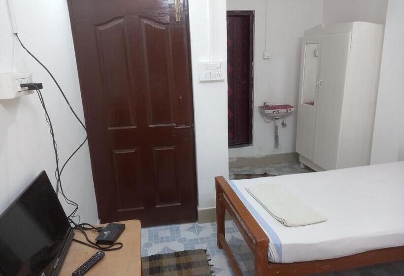 펜션 Parisha Residency  Temple Side