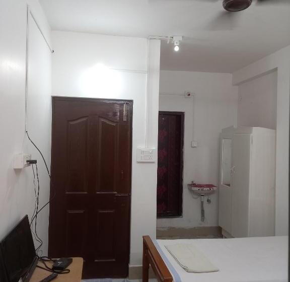 펜션 Parisha Residency  Temple Side