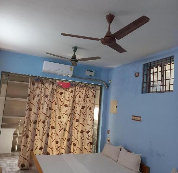 펜션 Parisha Residency  Temple Side