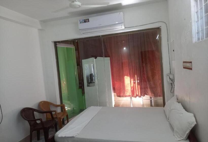 펜션 Parisha Residency  Temple Side