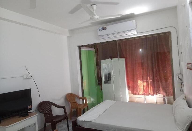 펜션 Parisha Residency  Temple Side