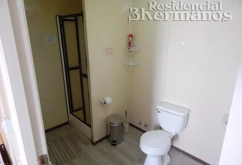 ユースホステル Residencial Tres Hermanos