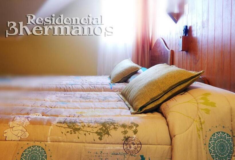 Hostel Residencial Tres Hermanos
