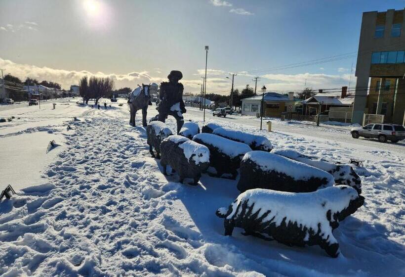 Hostel Residencial Tres Hermanos