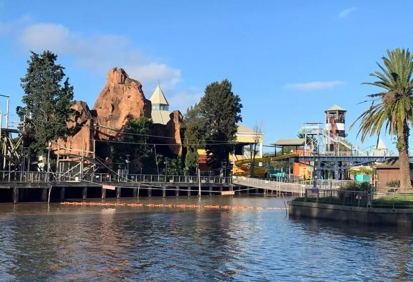 Aamiaismajoitus (B&B) Casa Típica De Tigre