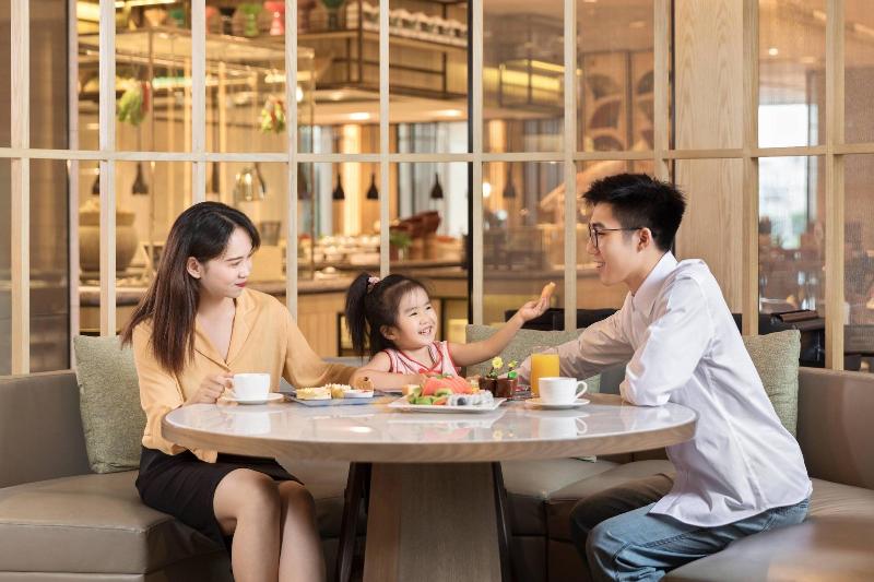 فندق Courtyard By Marriott Shenzhen Bao'an