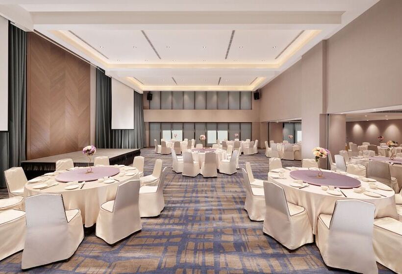 هتل Four Points By Sheraton Yilan Jiaoxi