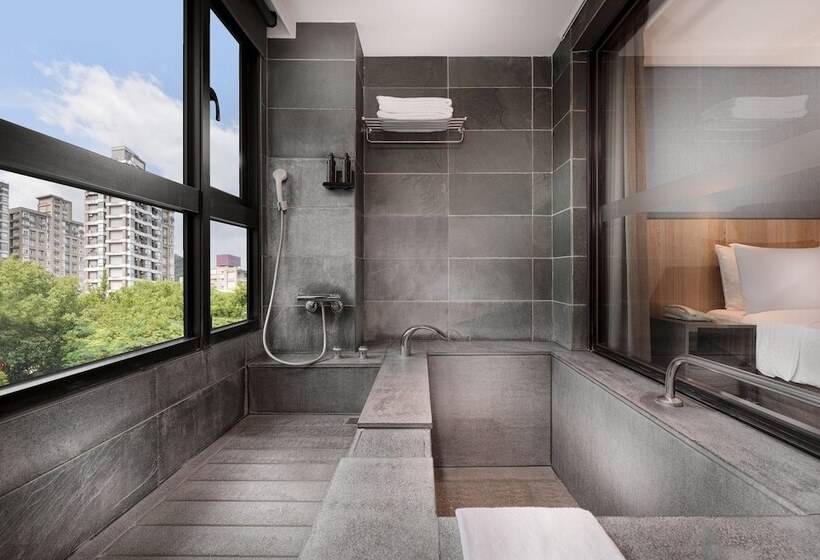 هتل Four Points By Sheraton Yilan Jiaoxi