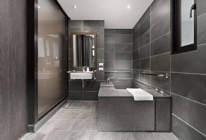 هتل Four Points By Sheraton Yilan Jiaoxi