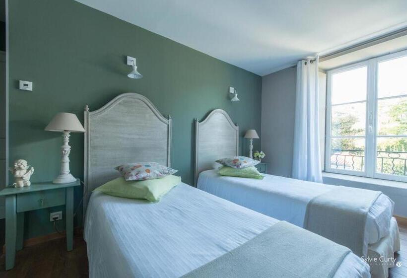 تختخواب و صبحانه Entre Hotes