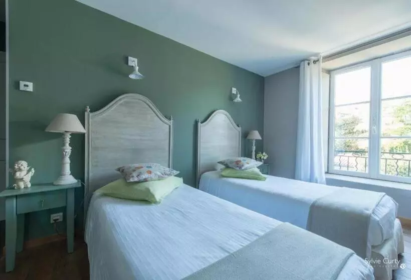 تختخواب و صبحانه Entre Hotes