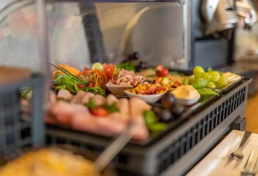 Hotelli Hof Ehrenfels