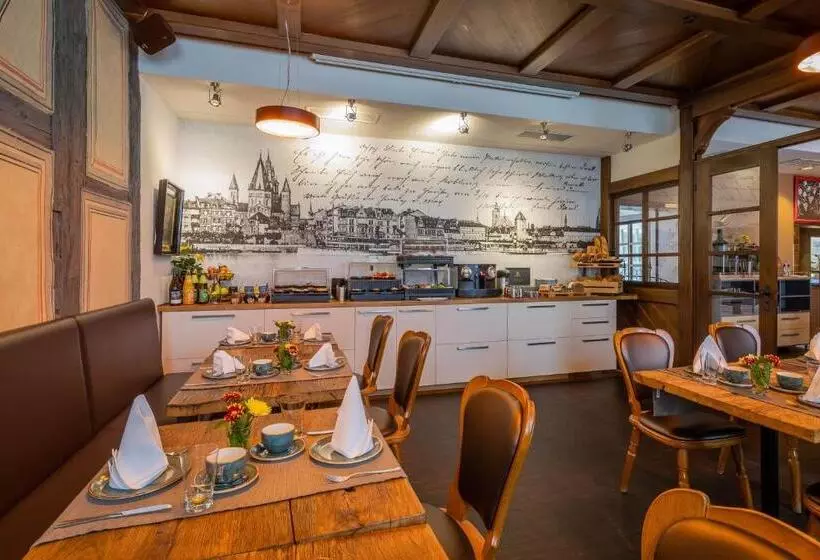 Hotelli Hof Ehrenfels