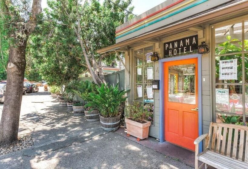 Panama Hotel And Suites