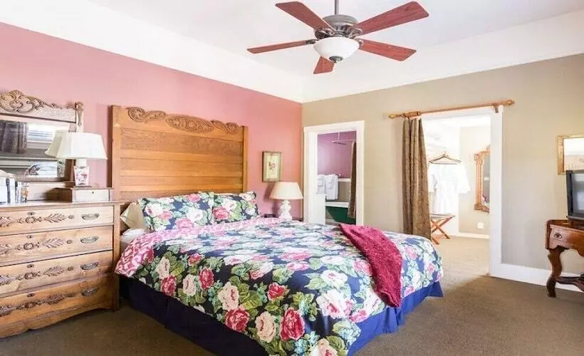 Panama Hotel And Suites