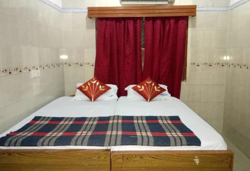 Pensió Abirami Guest House