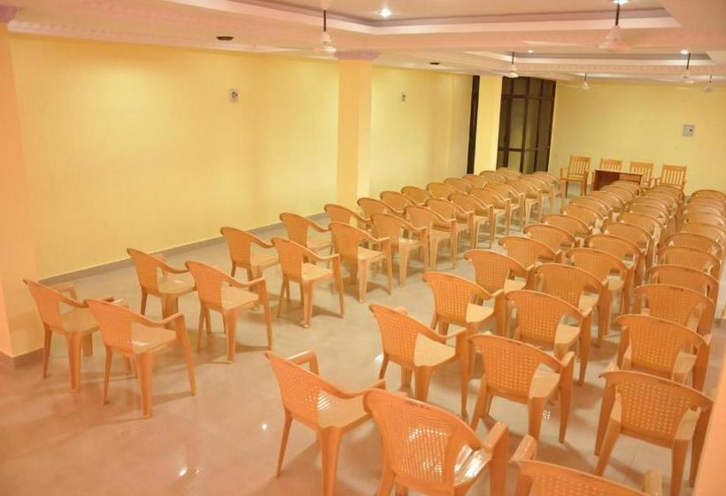 Pensió Abirami Guest House