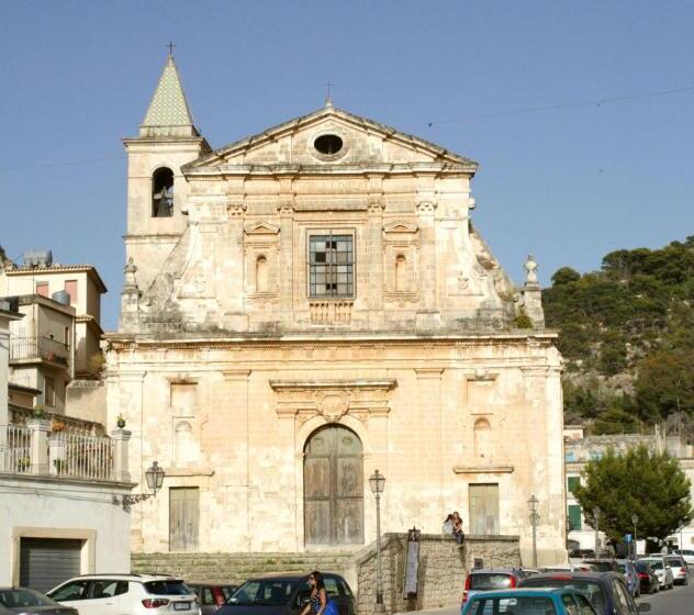 مبيت وإفطار Il Gelsomino