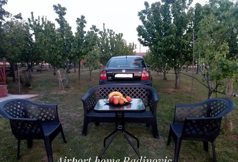 هتل Airport Home Radinovic