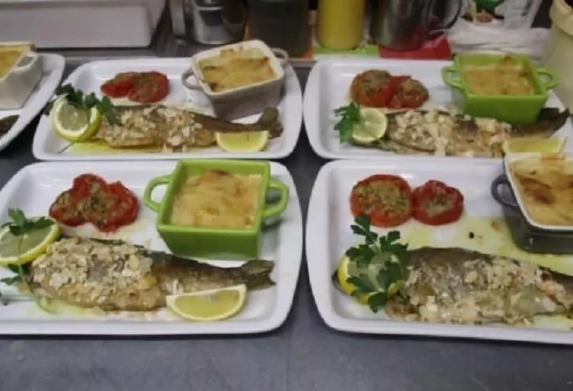 Hotelli Hôtel Restaurant Le Clos Charmant