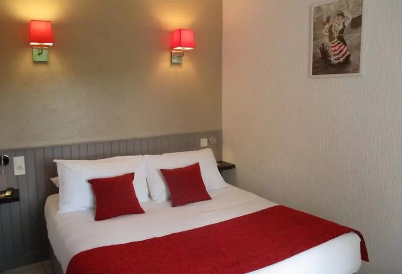 Hotelli Hôtel Restaurant Le Clos Charmant