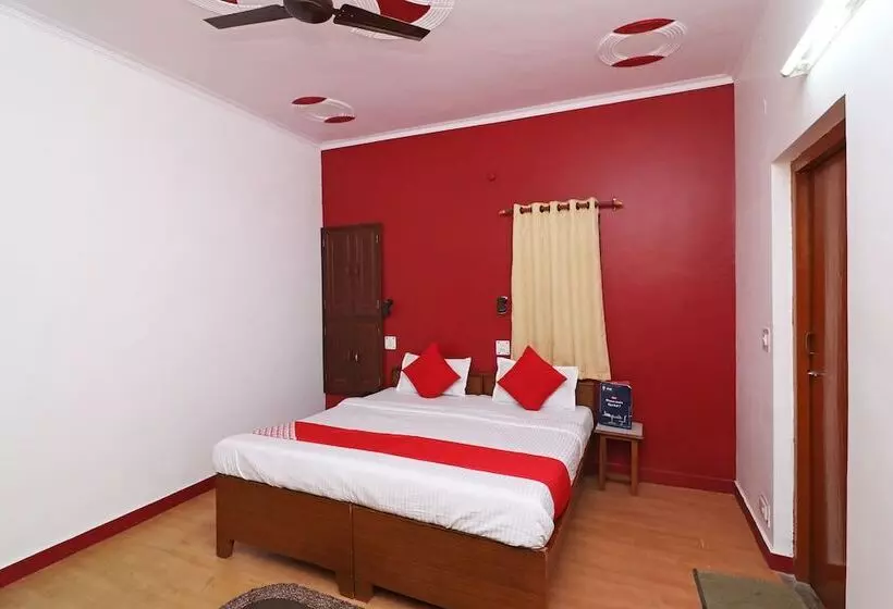 Oyo 26598 Apical Resort