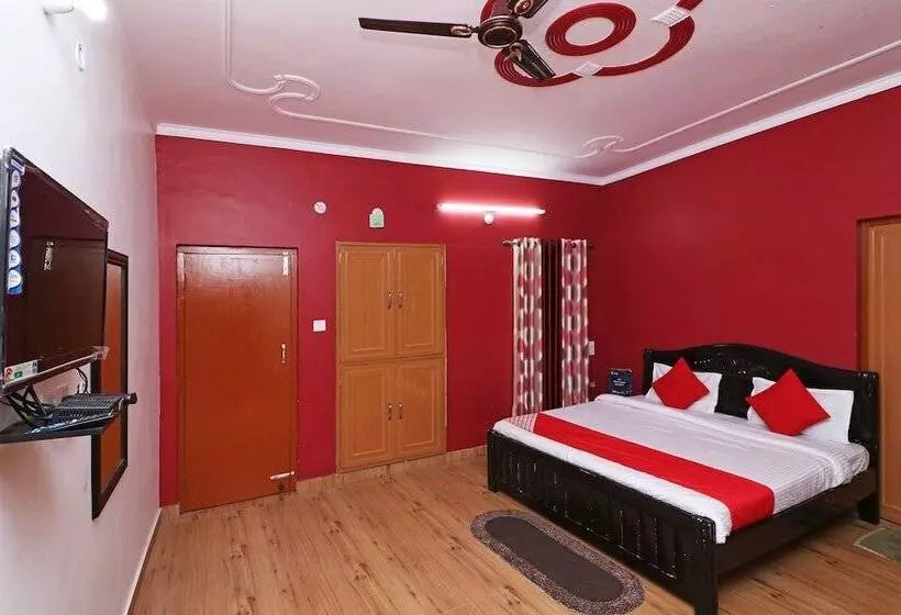 Oyo 26598 Apical Resort