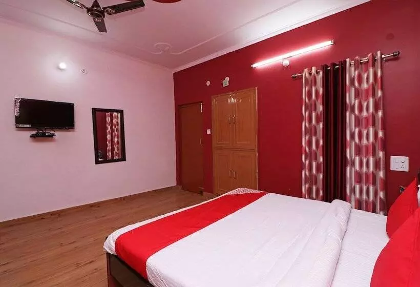 Oyo 26598 Apical Resort