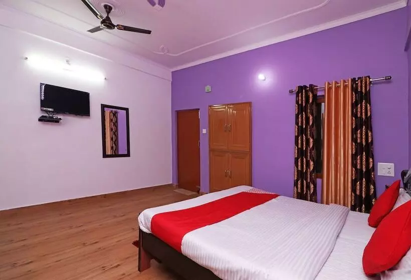 Oyo 26598 Apical Resort