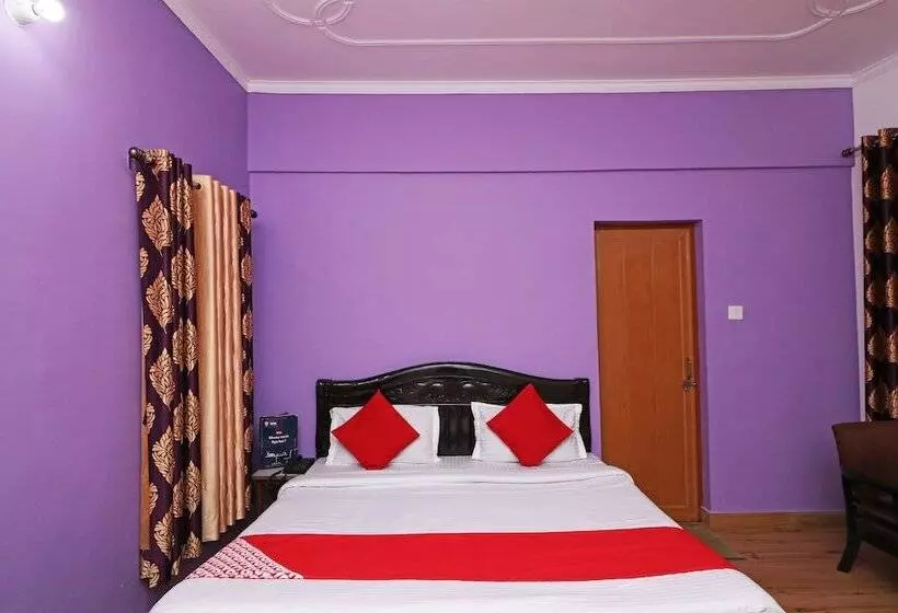 Oyo 26598 Apical Resort