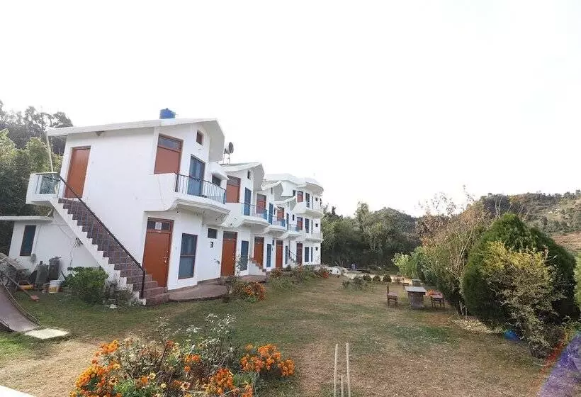 Oyo 26598 Apical Resort