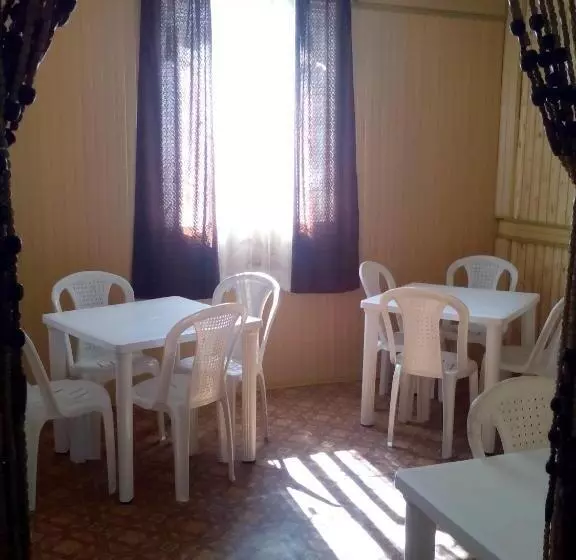 پانسیون Guest House Giorgi