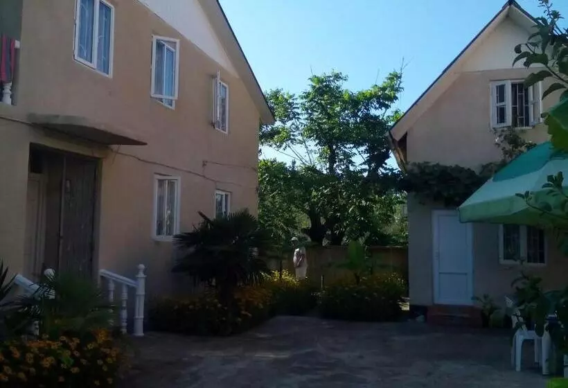 پانسیون Guest House Giorgi
