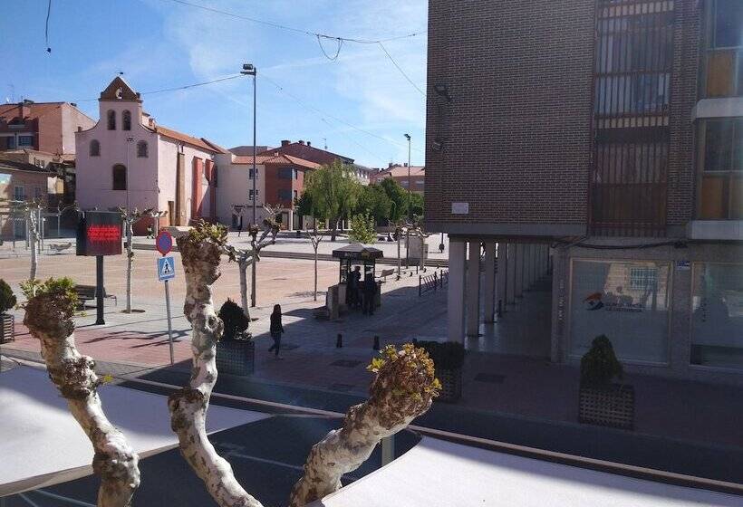 پانسیون El Portazgo Restaurante Hostal La Cisterniga