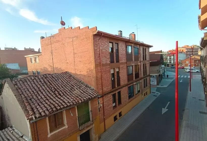 Majatalo El Portazgo Restaurante Hostal La Cisterniga