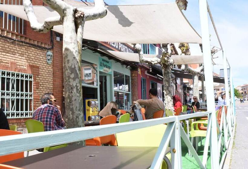 پانسیون El Portazgo Restaurante Hostal La Cisterniga