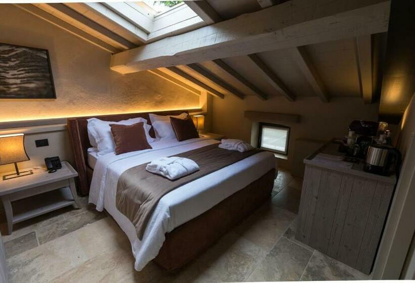 منتجع Ca' Del Moro Wine Retreat